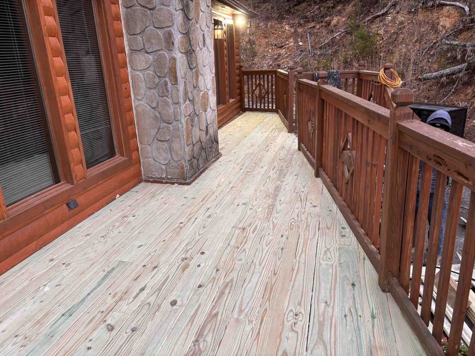 REDECKING CABIN - Image 5