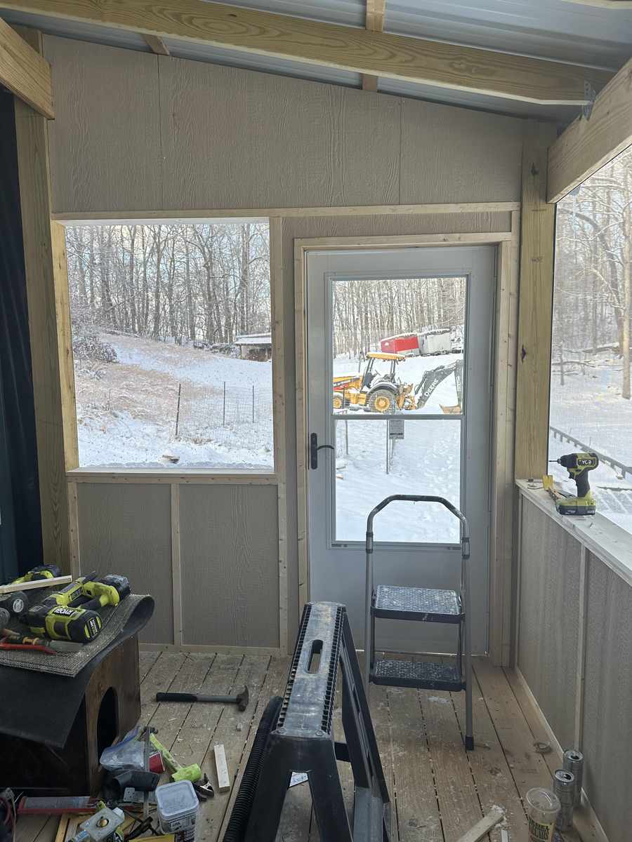 TINY HOME DECK - Image 38