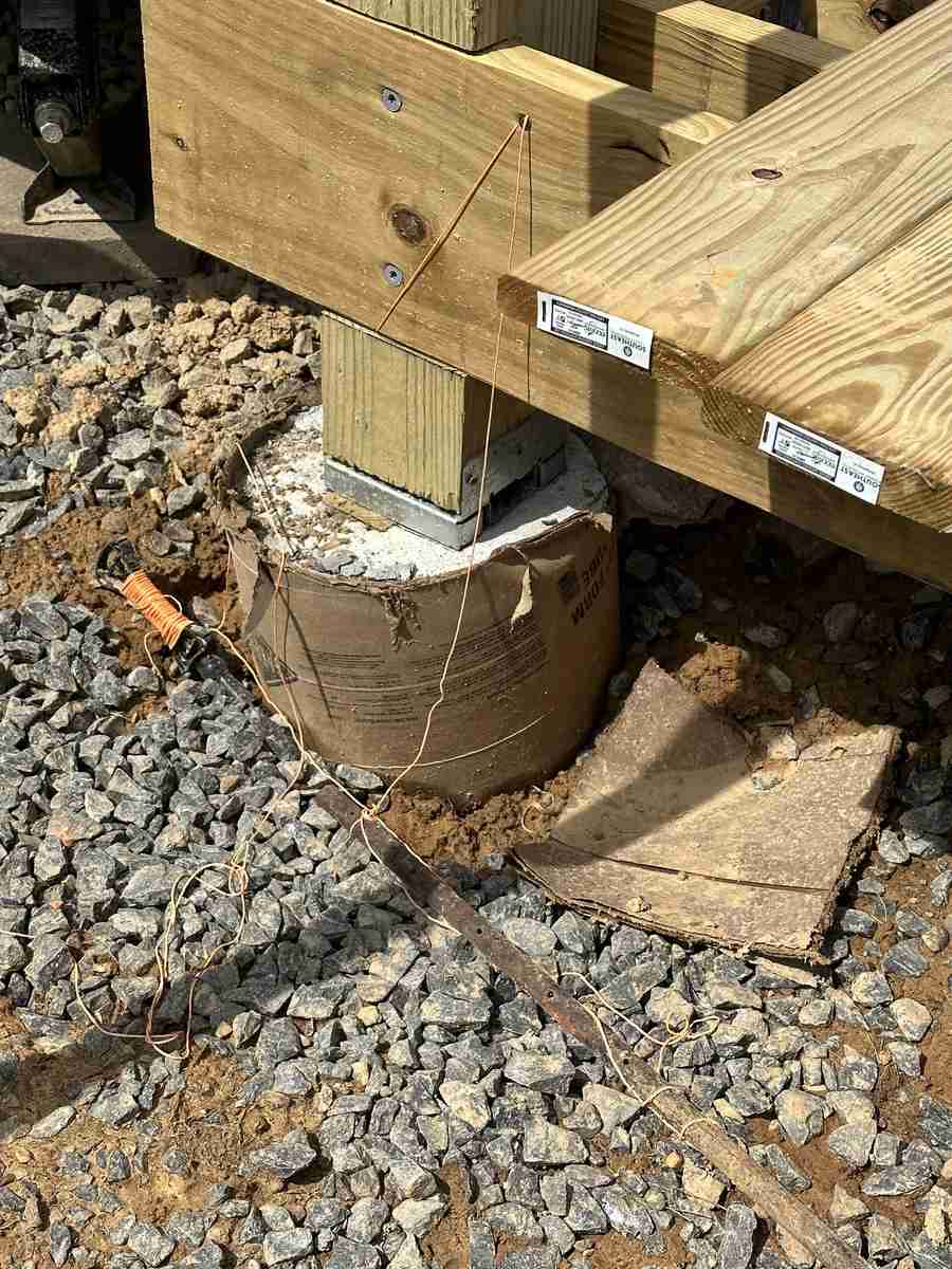 TINY HOME DECK - Image 98